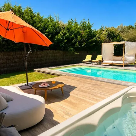 Prázdninový dům Oceane & Jacuzzi Et Piscine Chauffee