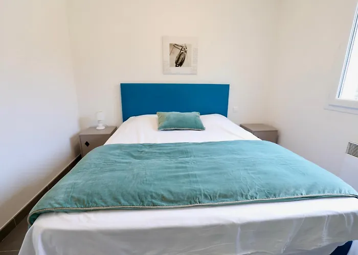 Oceane & Jacuzzi Et Piscine Chauffee بيت للعطل