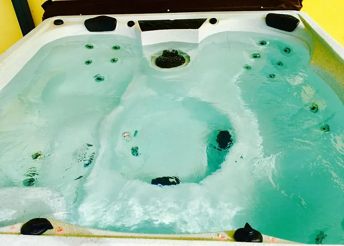 Oceane & Jacuzzi Et Piscine Chauffee 度假居 Sainte-Eulalie-en-Born