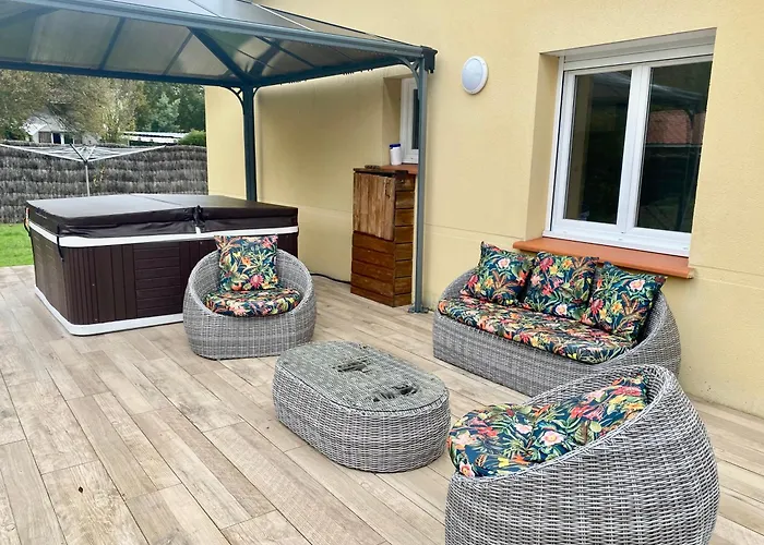 بيت للعطل Oceane & Jacuzzi Et Piscine Chauffee Sainte-Eulalie-en-Born